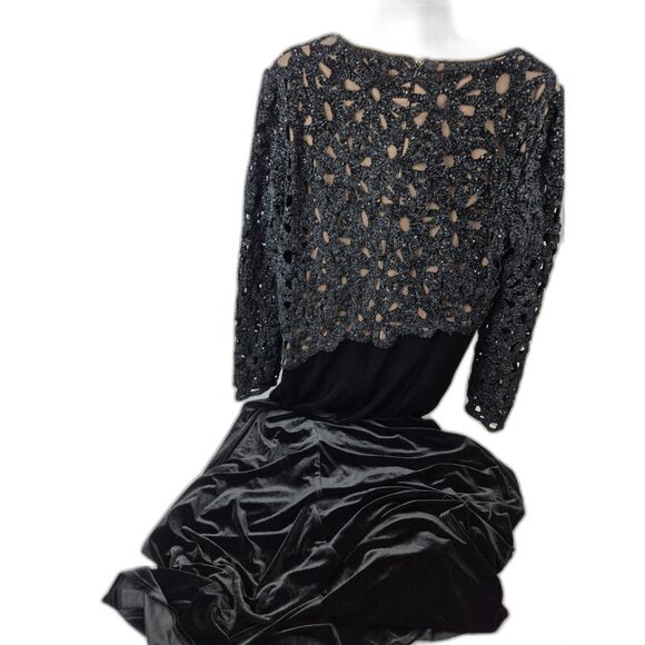 Tadashi Shoji Women's Black Sinnott Chenille Embroidered Gown Dress Size 16 - Picture 5 of 9